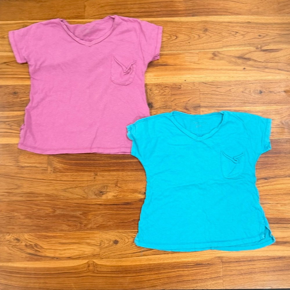 Kids 2 Ragdoll & Rockets V Neck Pocket Tees Size 4